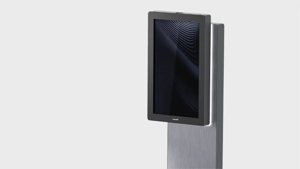 GolfVX Quantum golf simulator console